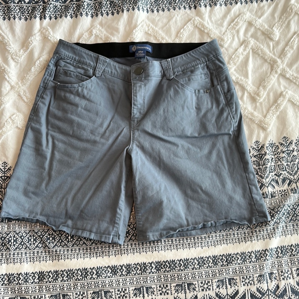 Democracy Bermuda Shorts